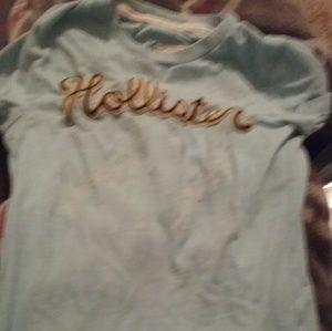 Hollister tee